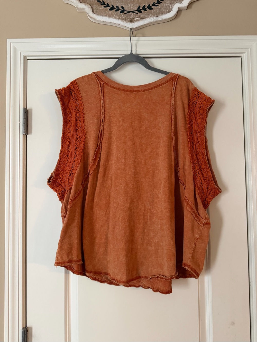Women's Rust Crochet-Sleeve Tank Top